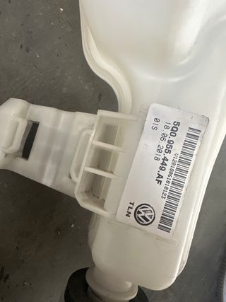 Depósito agua limpiaparabrisas 5Q0955449