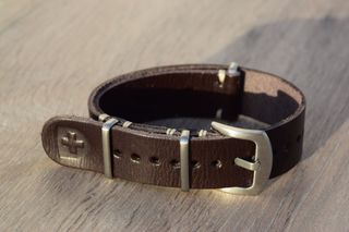 Correa de reloj NATO de cuero estilo militar