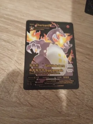 Carta Pokémon Charizard VMAX SP 330