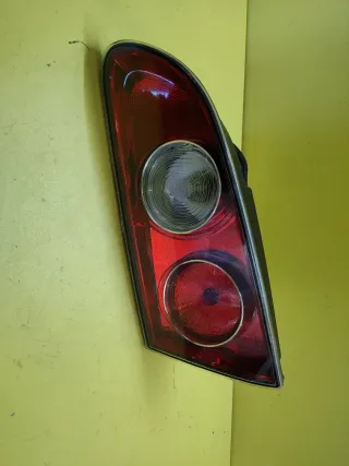 PILOTO TRASERO DERECHO PORTON SEAT IBIZA 6L (ROJO)