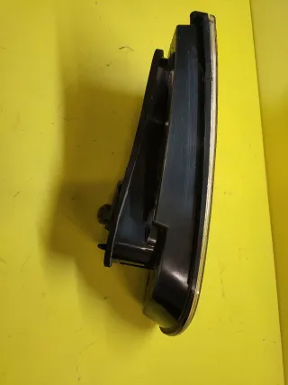 PILOTO TRASERO DERECHO PORTON SEAT IBIZA 6L (ROJO)