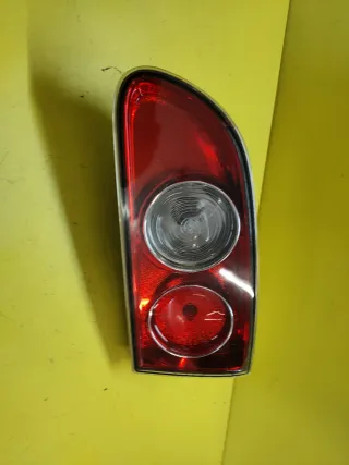 PILOTO TRASERO DERECHO PORTON SEAT IBIZA 6L (ROJO)