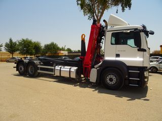 MAN TGX 26 480-CAMIONES GANCHO+GRUA