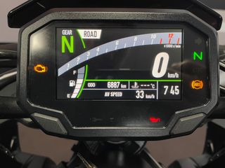 Kawasaki Z900 Negra - Moto Naked