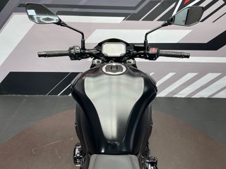 Kawasaki Z900 Negra - Moto Naked