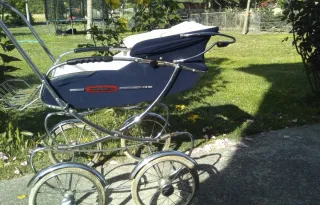 Carrito de bebé clásico
