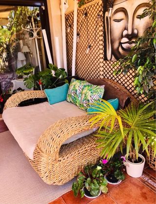 Cama Balinesa Ratán Bali Marrón y Rojo