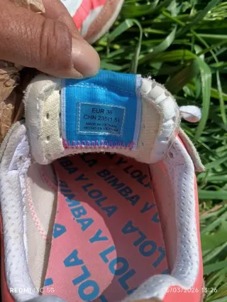 Zapatillas Bimba y Lola - Modelo Jogger Neón 36