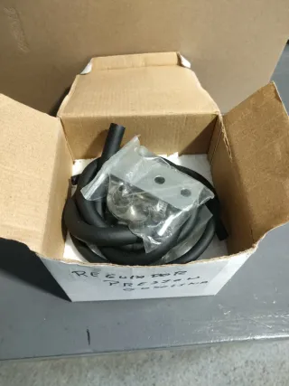 Regulador presión gasolina con manómetro