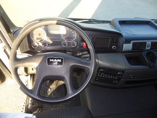 MAN TGA 26 360-CAMIONES GRUAS