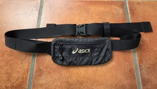 Riñonera deportiva Asics negra