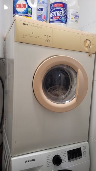Secadora Zanussi Dual Temperature