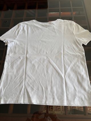 Camiseta básica Zara a estrenar