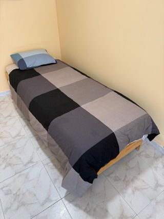 2 Camas Apilables 80x200cm Madera con colchones.