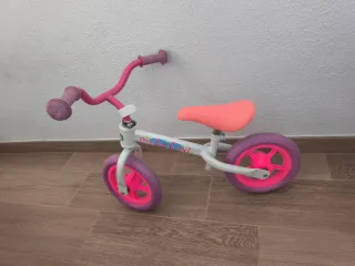 Bicicleta de equilibrio infantil chicco