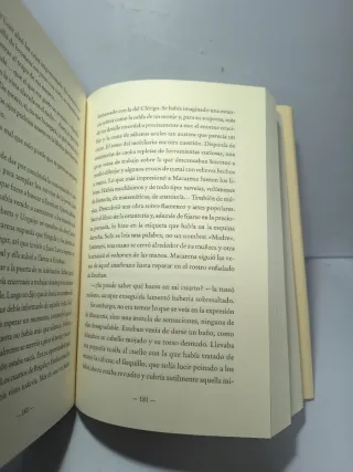 La dama de La Cartuja / The Lady of La Cartuja ...