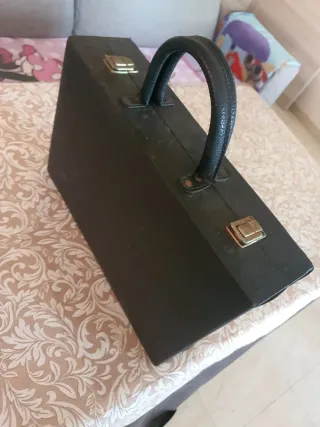 Scacchi in legno intagliato a mano