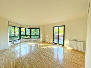 Piso en alquiler en Valdemarín en Madrid