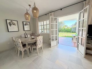 Chalet en alquiler en Valencina de la Concepción