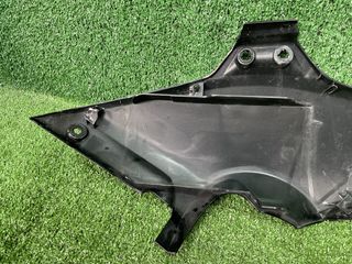 SOTTOSELLA SINISTRA CARENA YAMAHA T MAX 560 2024