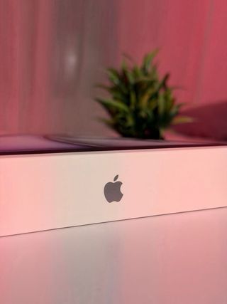 iPad Air M3 2025, mai aperto, sigillato