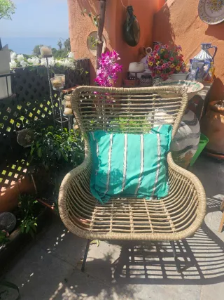 Sillón de terraza ratan y metal