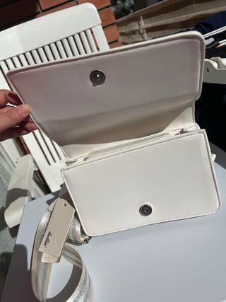 Borsa Armani Exchange crema