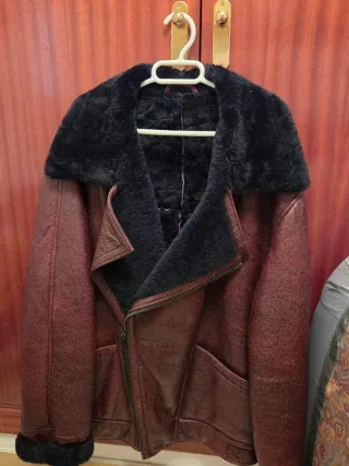 Chaqueta piloto cuero negra y roja