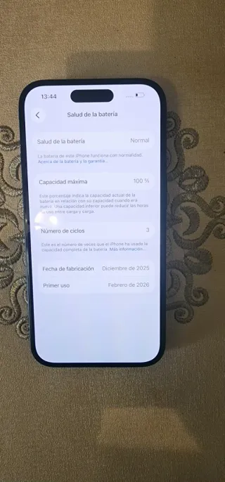 iPhone 16 128GB 3 Ciclos