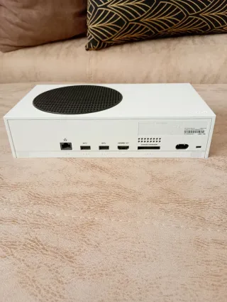 PACCHETTO XBOX SERIES S IMPECCABILE VENDUTO PER NON UTILIZZO