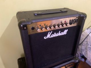 Amplificador Marshall MG15FX