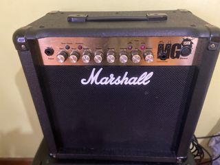 Amplificador Marshall MG15FX