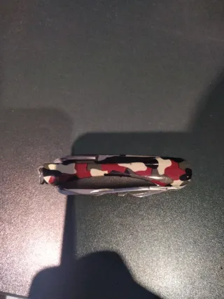 Navaja multiusos camuflaje