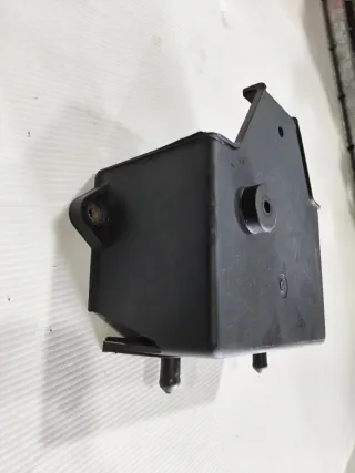 Tapa batería Aprilia RS 125 2000