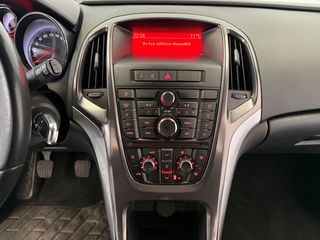 Opel Astra 2012