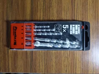 Taladro + Caja brocas Black Decker