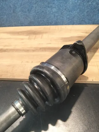 Palier GSP 235055 Mercedes Clase A/B