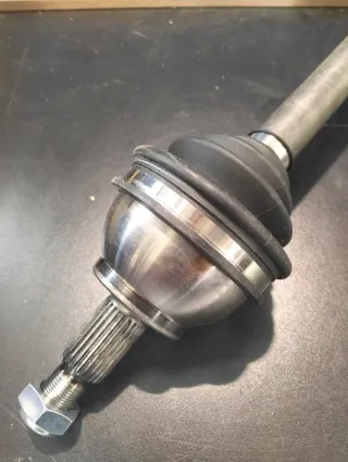 Palier GSP 235055 Mercedes Clase A/B