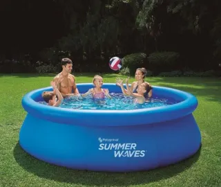 Piscina Hinchable + Filtro similar a la foto.