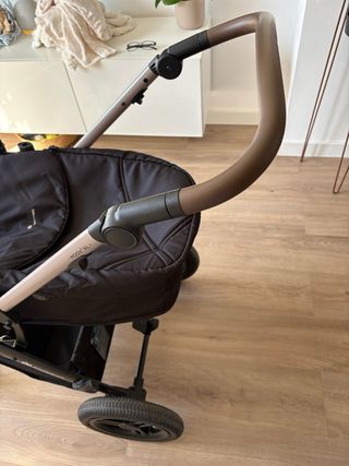 Carrito de bebé Kinderkraft Moov 2 XL