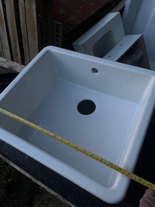 Lavabo de baño blanco