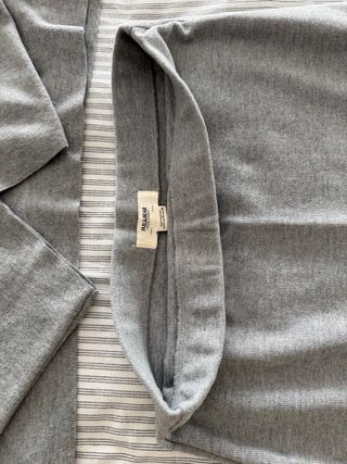 Conjunto jersey y falda midi gris