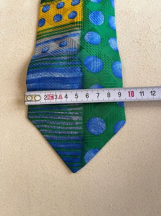 Cravatta fantasia blu e verde