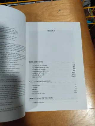 Las Cuatro Estaciones: Invitacion a la Poesia /...