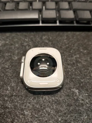 Apple Watch Ultra 2 + Accessori