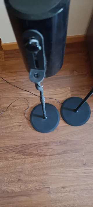 Soportes para altavoces