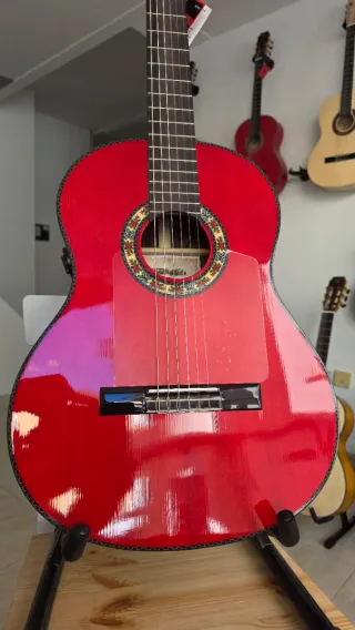 Guitarra Flamenca Roja LA ZARZAMORA