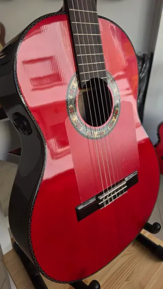 Guitarra Flamenca Roja LA ZARZAMORA