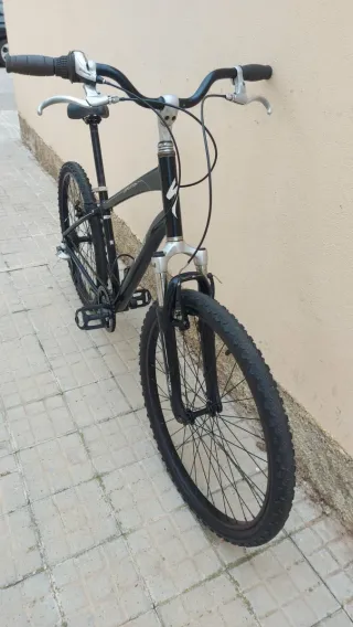 Bicicleta Specialized Expedition Negra