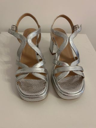 Sandali Unisa pelle metallizzata argento 41